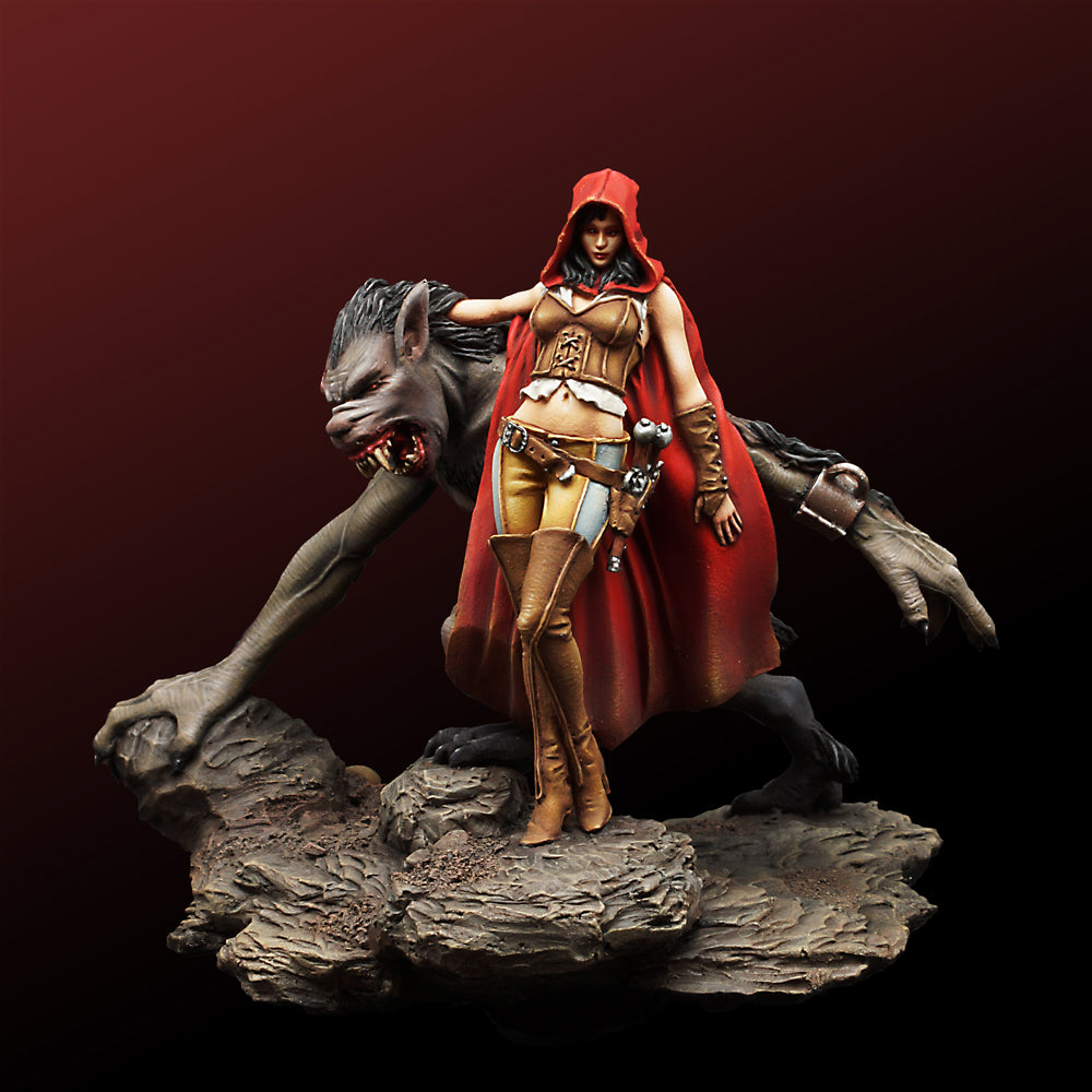Werewolf Queen 54mm resin miniature by Michael Kontraros – red-hooded queen with crouching werewolf