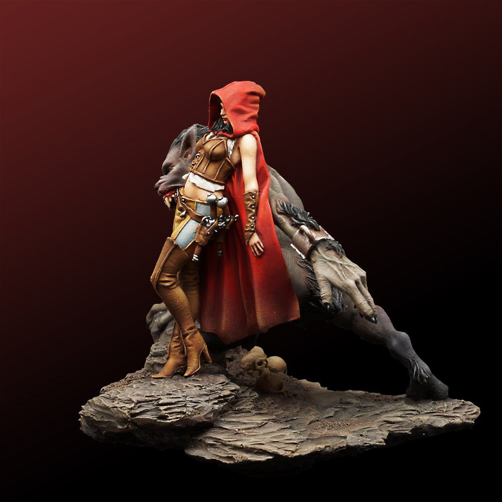 Werewolf Queen miniature – left side view with werewolf on rocky base