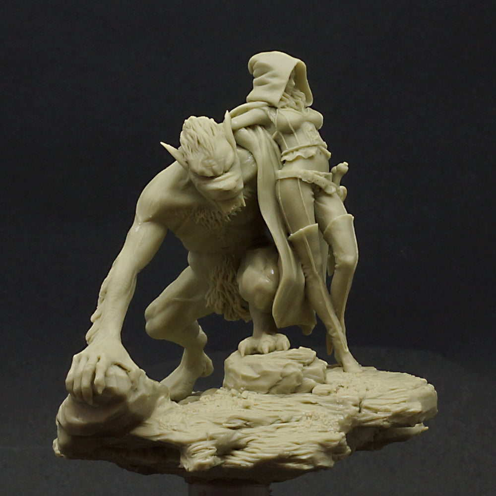 Werewolf Queen unpainted resin – three-quarter view of the sculpt
