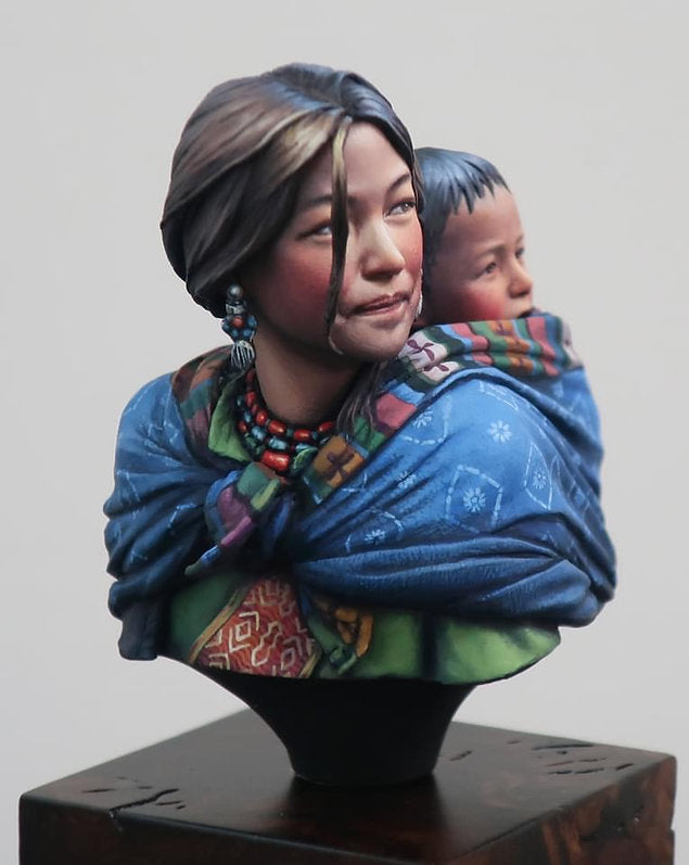 Motherhood mom and son in traditional Tibetan clothes resin model